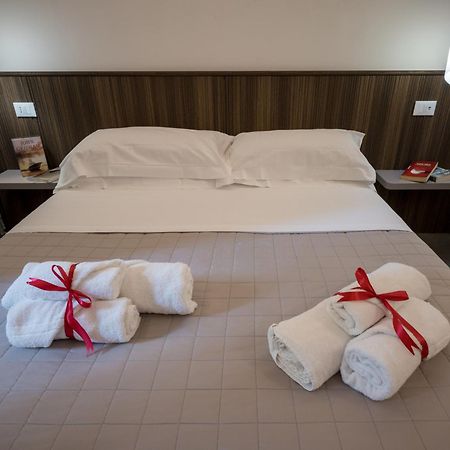Taormina Charming Rooms Bagian luar foto