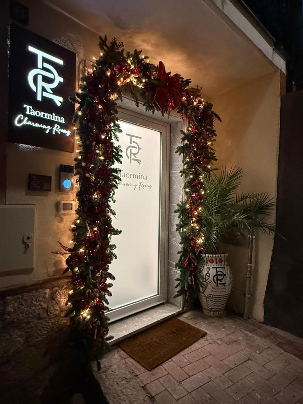 Taormina Charming Rooms Bagian luar foto