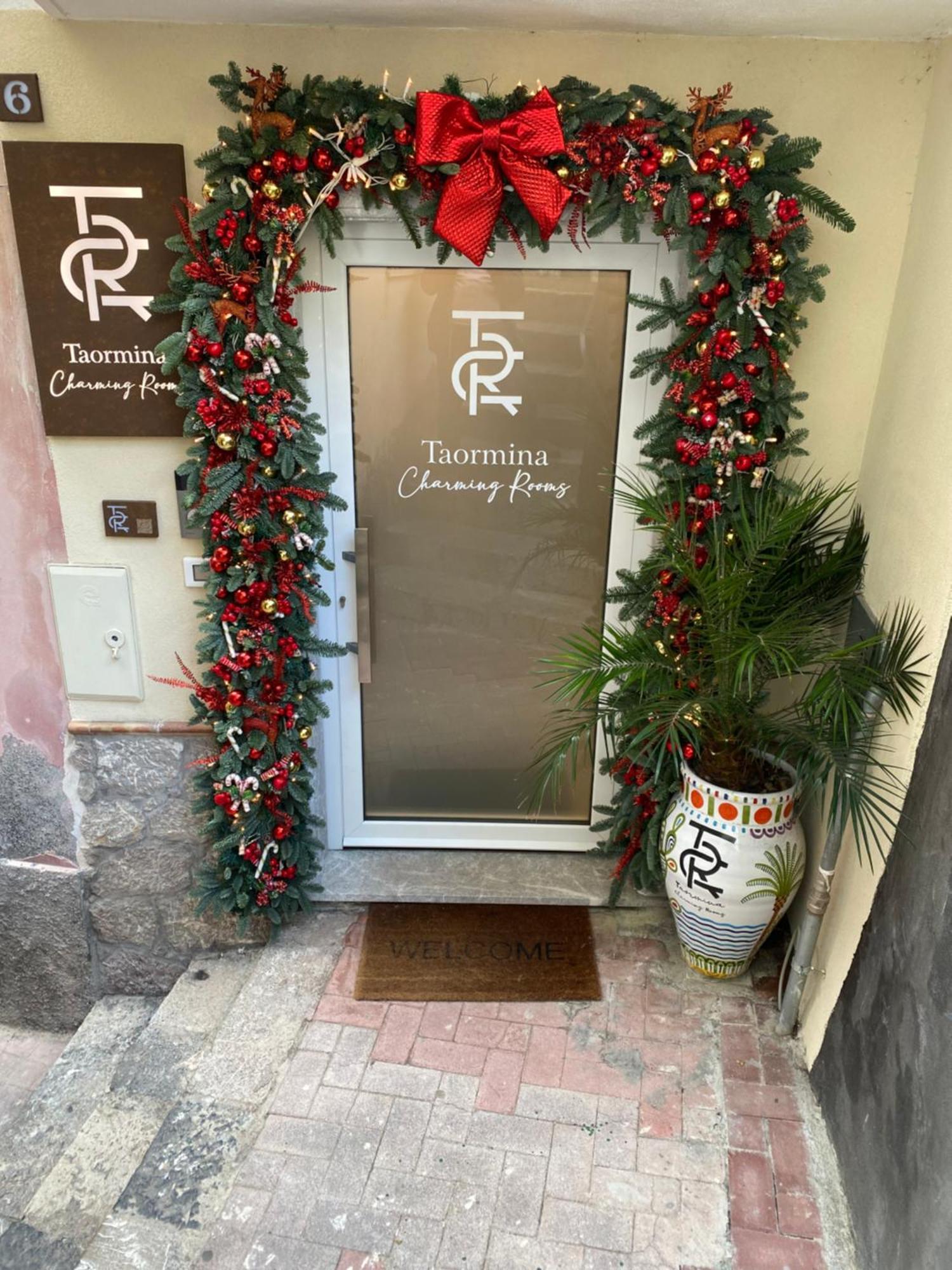 Taormina Charming Rooms Bagian luar foto
