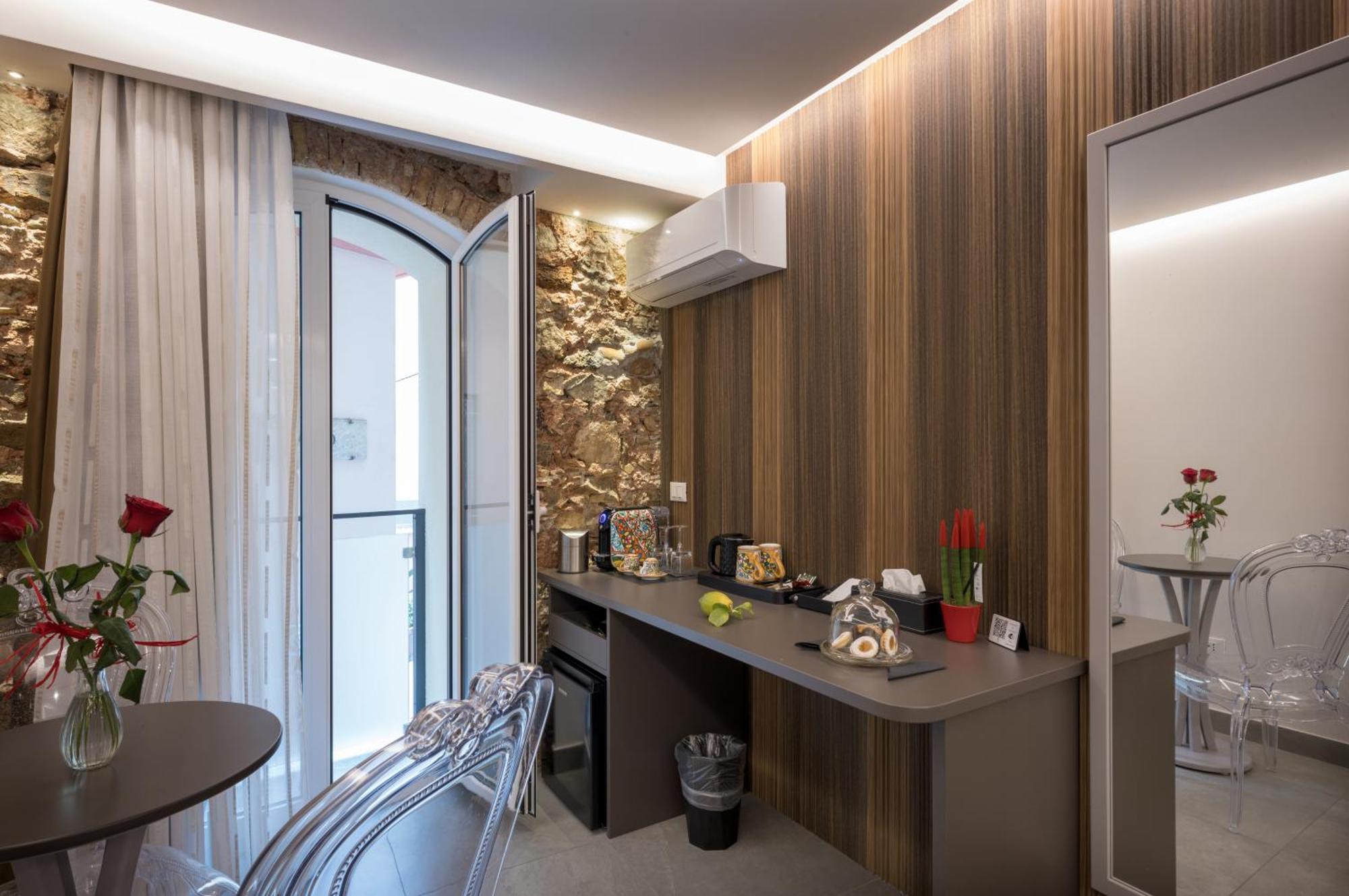 Taormina Charming Rooms Bagian luar foto