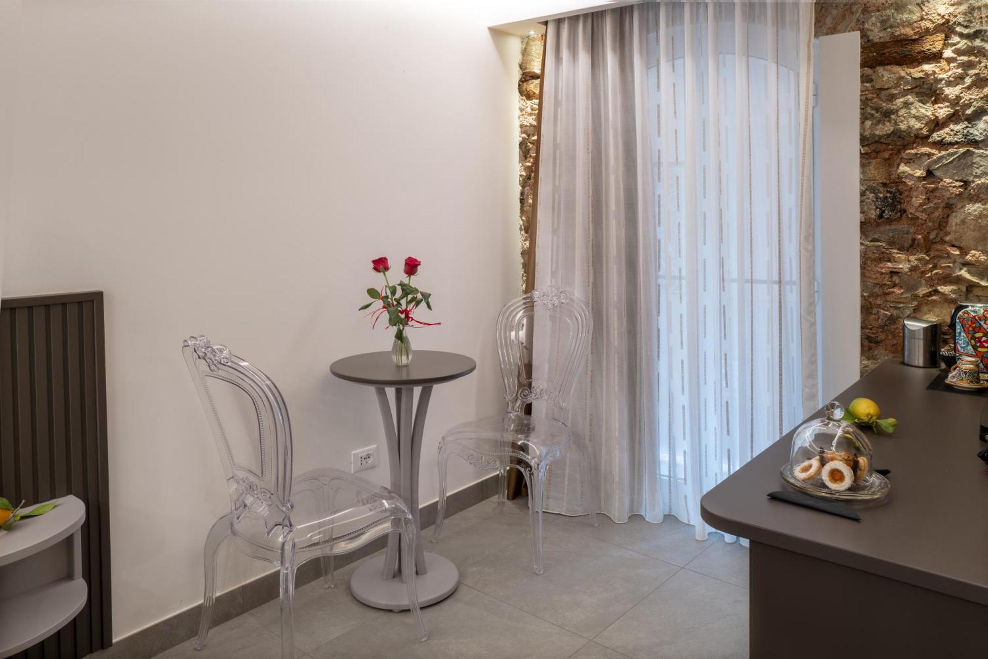 Taormina Charming Rooms Bagian luar foto